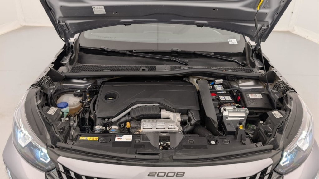 PEUGEOT 2008 Hybrid 136 e-DCS6 Allure - ref: 1-369091 - Photo 20