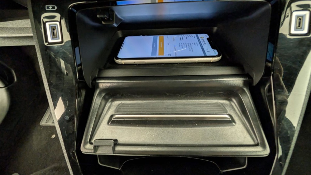 PEUGEOT 2008 Hybrid 136 e-DCS6 Allure - ref: 1-369100 - Photo 19