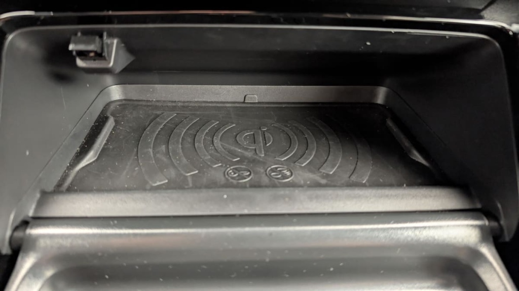 PEUGEOT 2008 Hybrid 136 e-DCS6 Allure - ref: 1-369108 - Photo 20