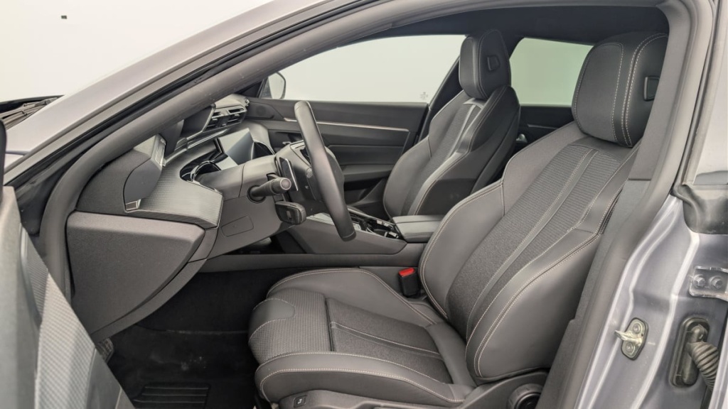 PEUGEOT 508 SW Hybrid 225 e-EAT8 Allure - ref: 1-369111 - Photo 16