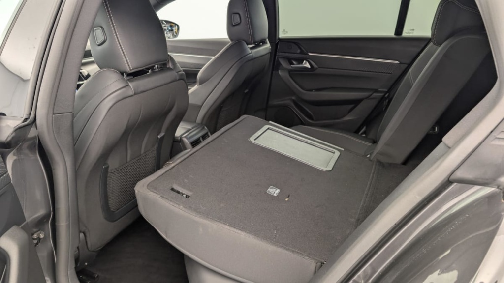 PEUGEOT 508 SW Hybrid 225 e-EAT8 Allure - ref: 1-369114 - Photo 12