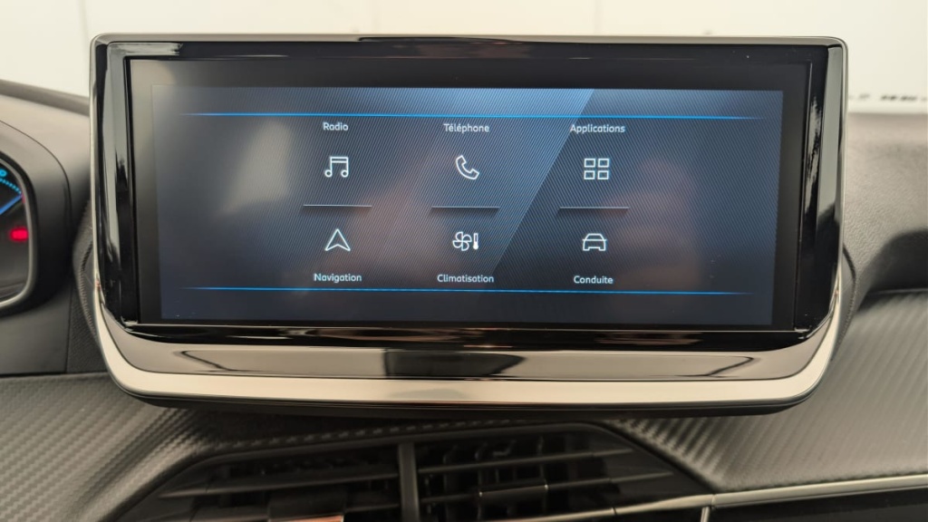 PEUGEOT 2008 Hybrid 136 e-DCS6 Style - ref: 1-369128 - Photo 17