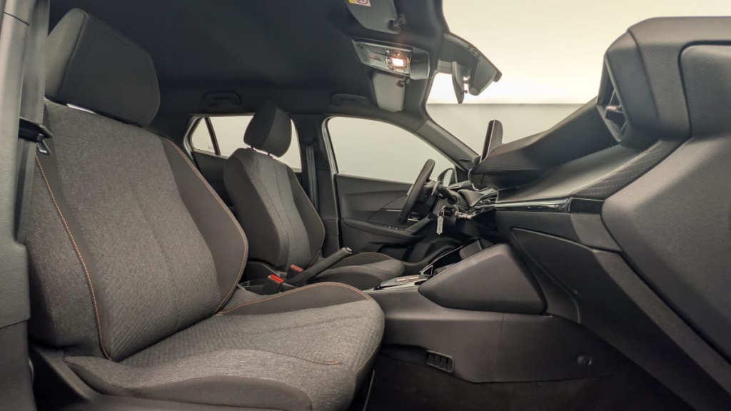 PEUGEOT 2008 Hybrid 136 e-DCS6 Style - ref: 1-369129 - Photo 9