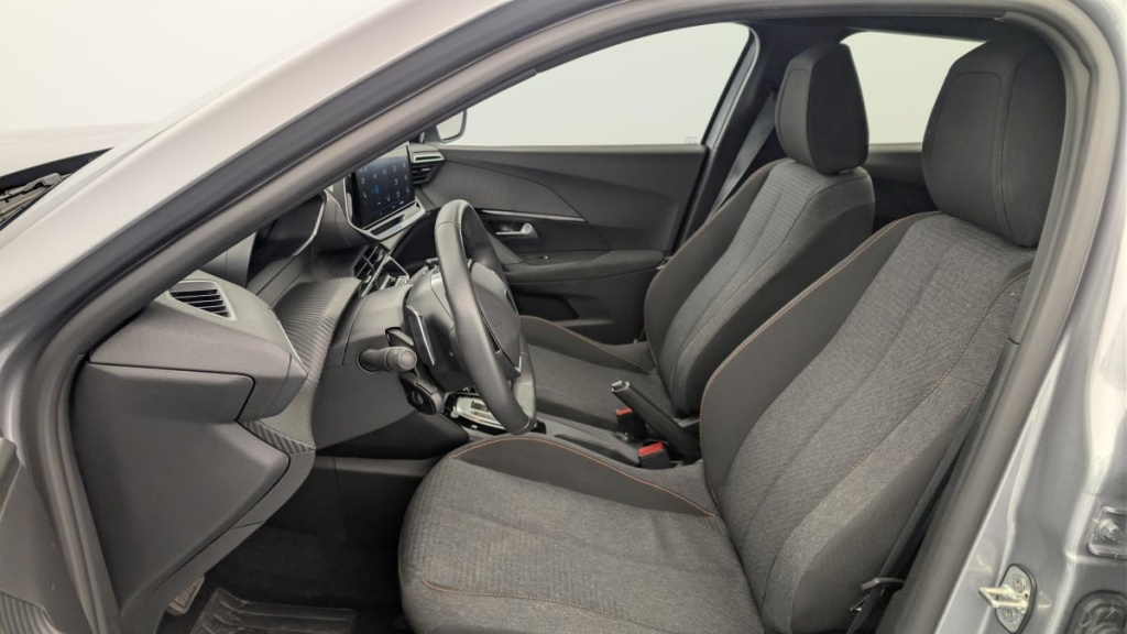 PEUGEOT 2008 Hybrid 136 e-DCS6 Style - ref: 1-369130 - Photo 16