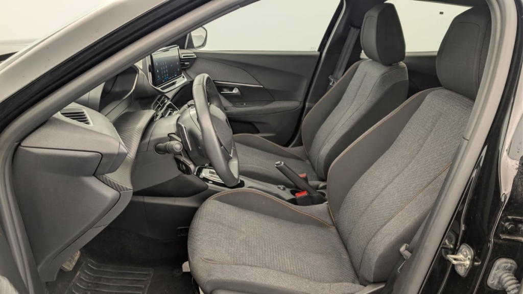 PEUGEOT 2008 Hybrid 136 e-DCS6 Style - ref: 1-369134 - Photo 16