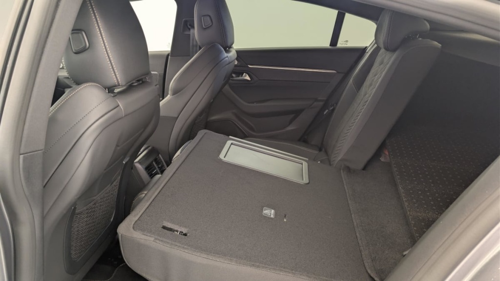 PEUGEOT 508 Hybrid 180 e-EAT8 Allure - ref: 1-369285 - Photo 12