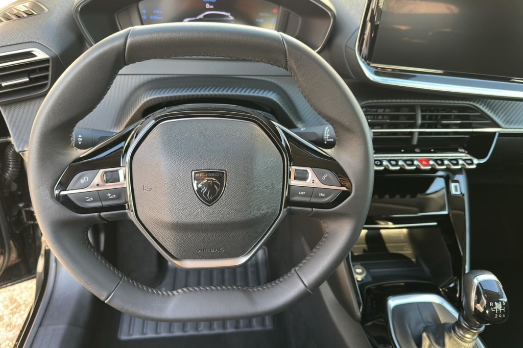 PEUGEOT 208 100 S S BVM6 Allure - ref: 1-369332 - Photo 14