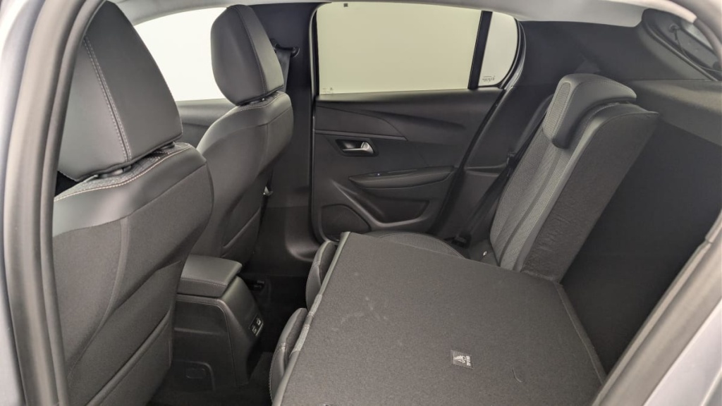 PEUGEOT 208 Hybrid 100 e-DCS6 Allure - ref: 1-369349 - Photo 12