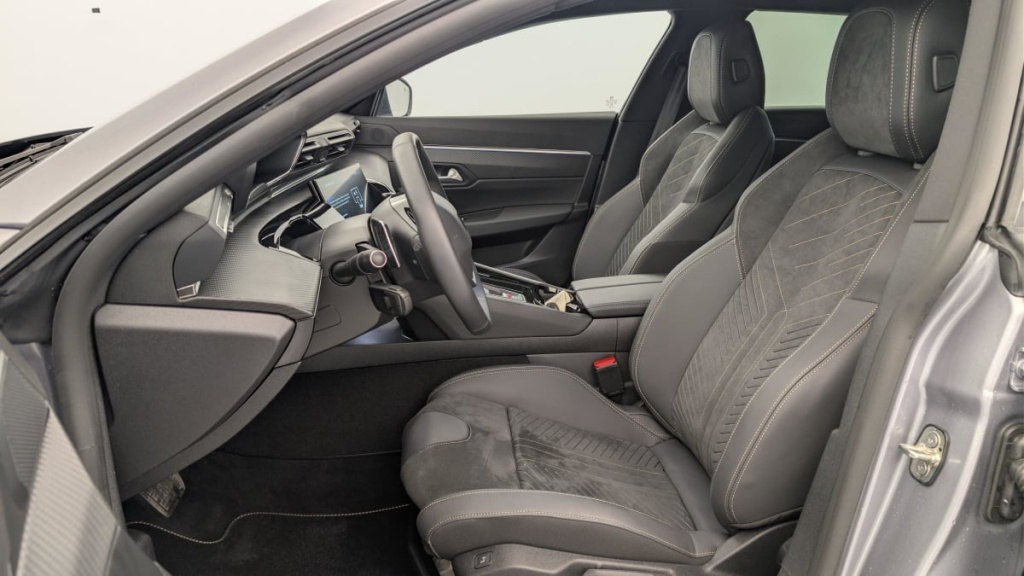 PEUGEOT 508 SW Hybrid 180 e-EAT8 Allure - ref: 1-369368 - Photo 16