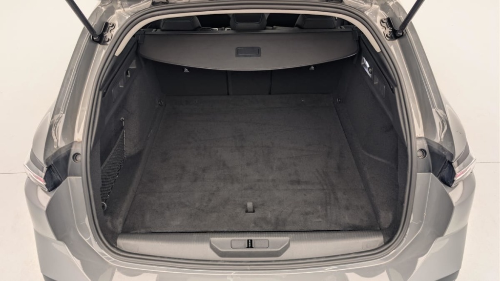 PEUGEOT 308 SW Hybrid 145 e-DCS6 Allure - ref: 1-369443 - Photo 11