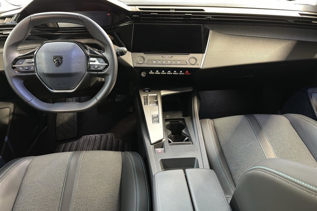 PEUGEOT 308 SW Hybrid 145 e-DCS6 Allure - ref: 1-369493 - Photo 12