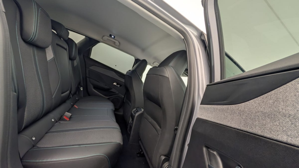 PEUGEOT 308 SW Hybrid 145 e-DCS6 Allure - ref: 1-369494 - Photo 10