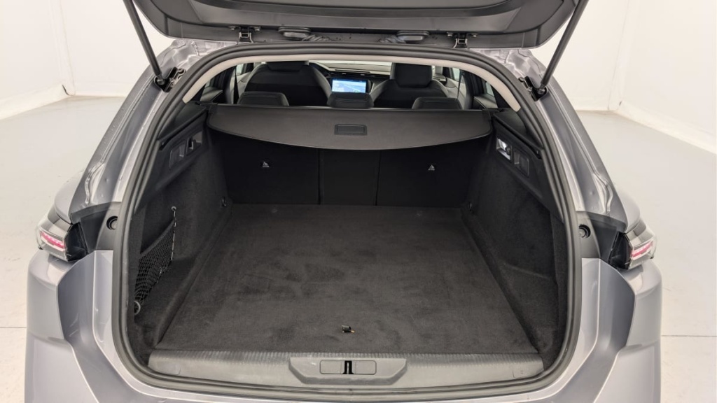 PEUGEOT 308 SW Hybrid 145 e-DCS6 Allure - ref: 1-369497 - Photo 11