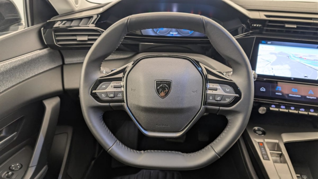 PEUGEOT 308 SW Hybrid 145 e-DCS6 Allure - ref: 1-369497 - Photo 14