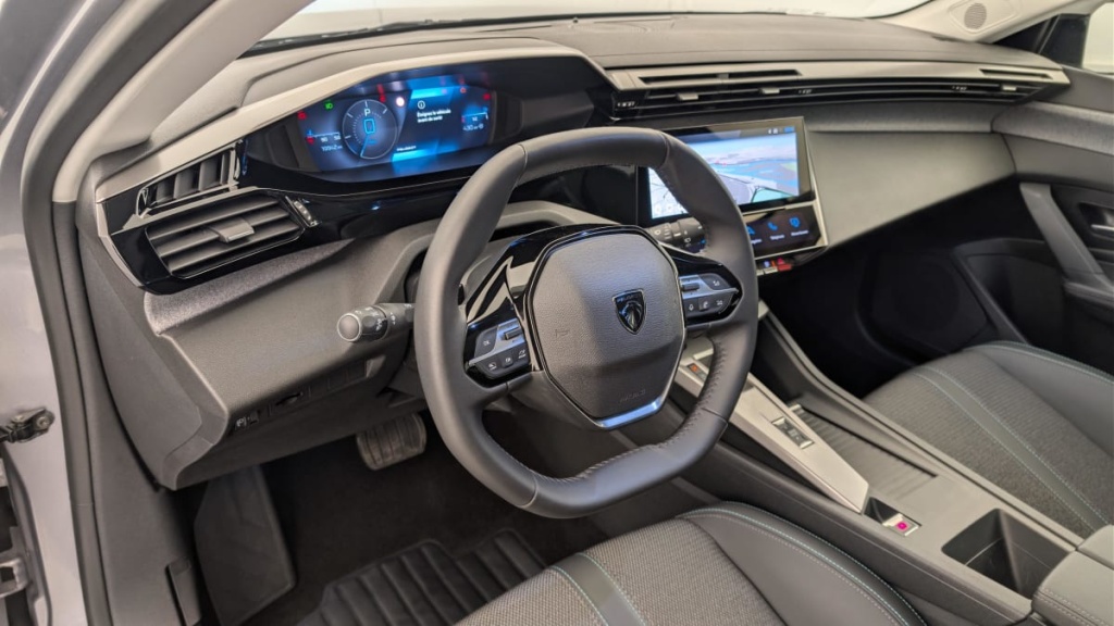 PEUGEOT 308 SW Hybrid 145 e-DCS6 Allure - ref: 1-369497 - Photo 15