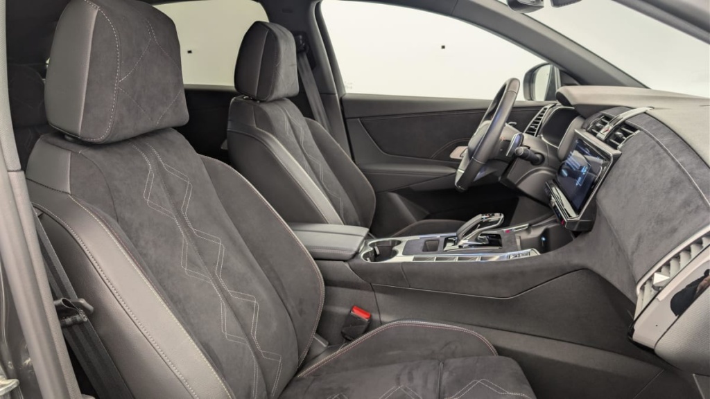 DS DS7 Hybride Rechargeable E-Tense 300 EAT8 4x4 Performance Line + - ref: 1-369546 - Photo 9