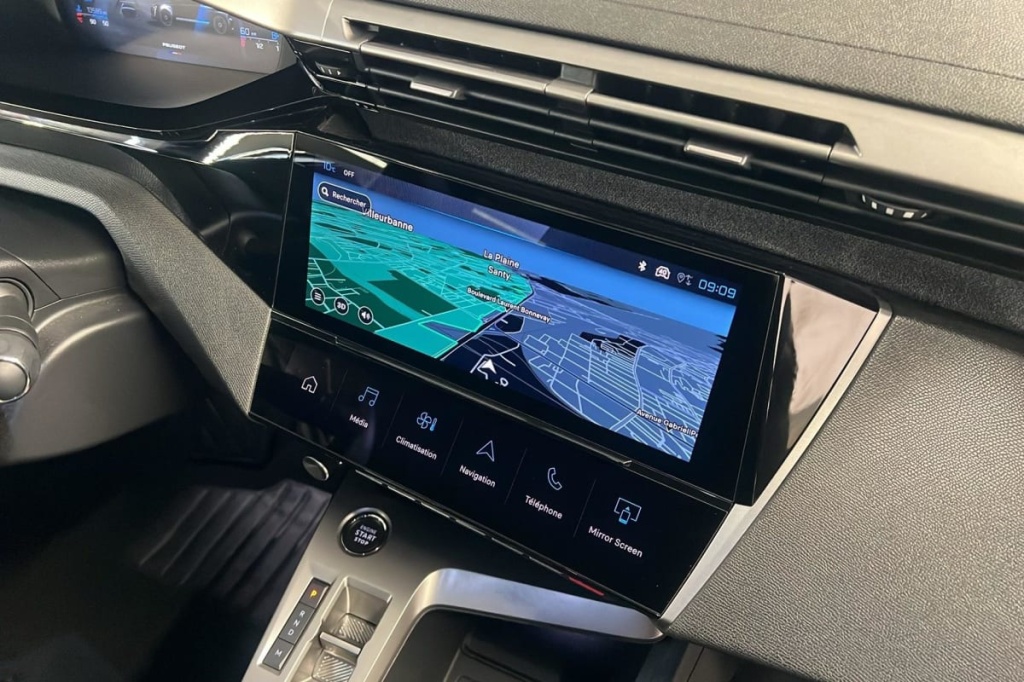 PEUGEOT 308 Hybrid 145 e-DCS6 Allure - ref: 1-369639 - Photo 17