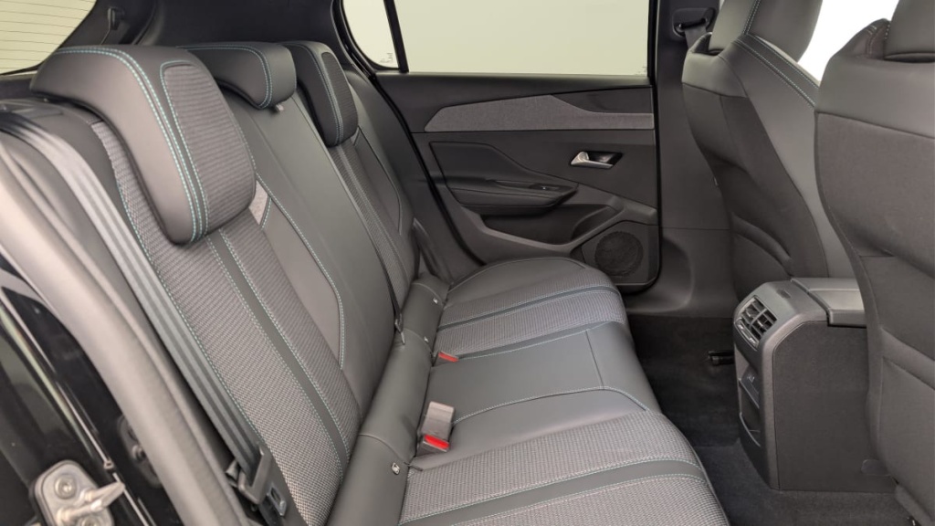 PEUGEOT 308 Hybrid 145 e-DCS6 Allure - ref: 1-369642 - Photo 10