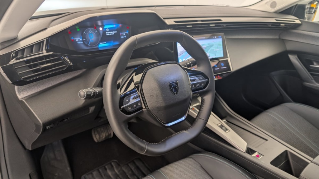 PEUGEOT 308 Hybrid 145 e-DCS6 Allure - ref: 1-369660 - Photo 15