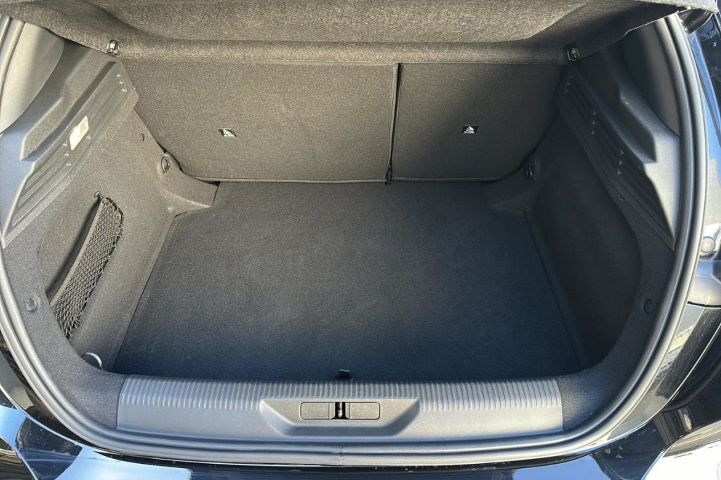 PEUGEOT 308 Hybrid 145 e-DCS6 Allure - ref: 1-369663 - Photo 11