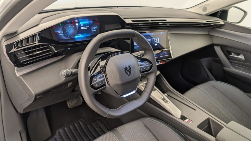 PEUGEOT 308 Hybrid 145 e-DCS6 Allure - ref: 1-369670 - Photo 15