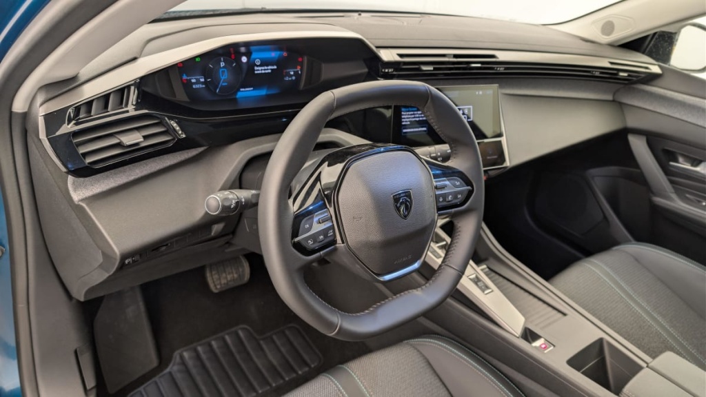 PEUGEOT 308 Hybrid 145 e-DCS6 Allure - ref: 1-369674 - Photo 15