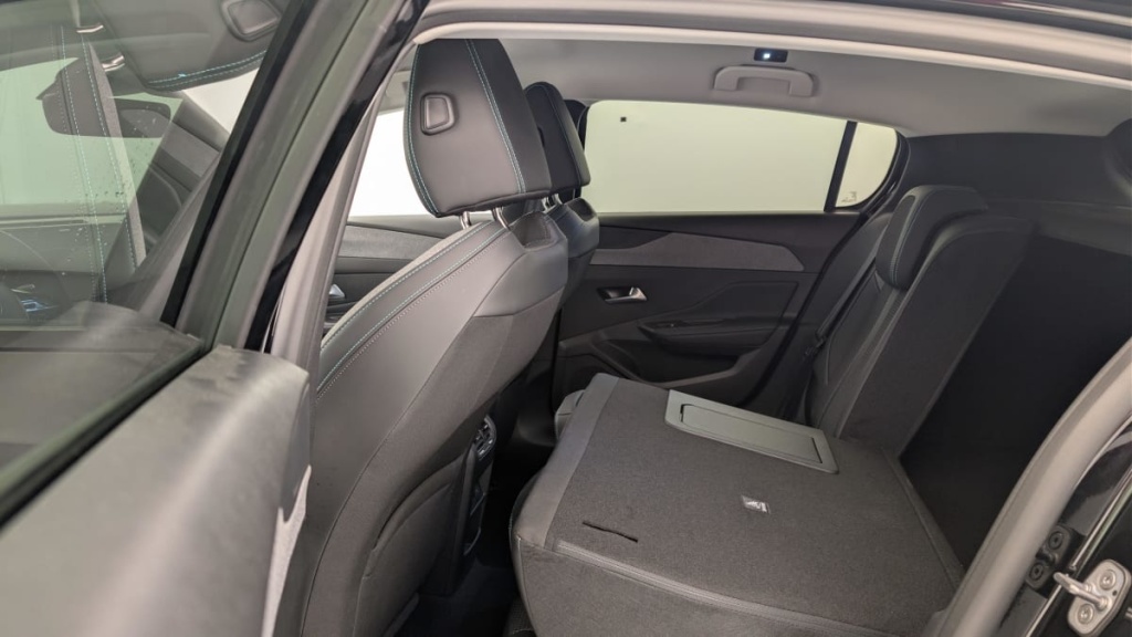 PEUGEOT 308 PureTech 130ch S S BVM6 Allure - ref: 1-369764 - Photo 12