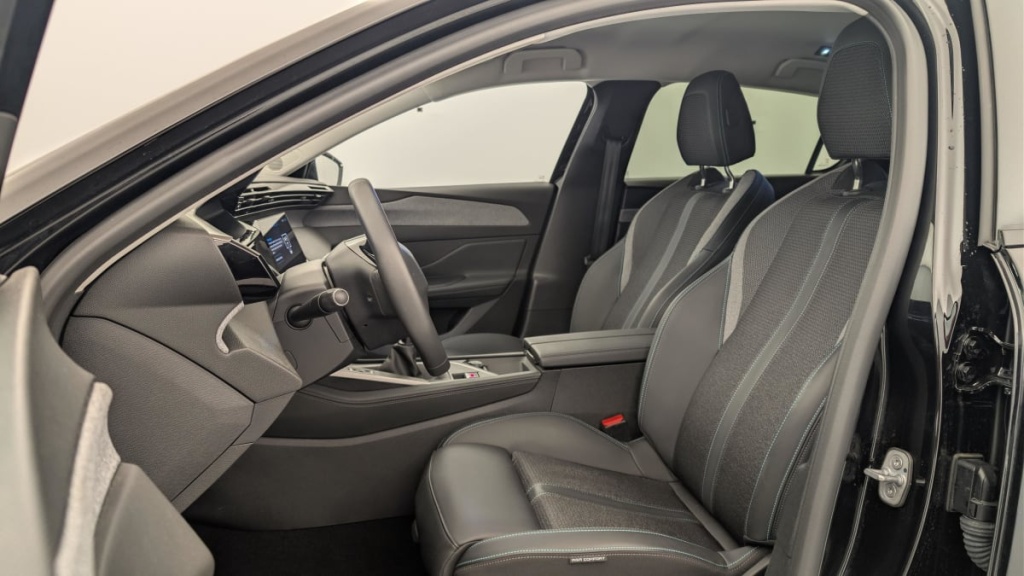 PEUGEOT 308 PureTech 130ch S S BVM6 Allure - ref: 1-369764 - Photo 16