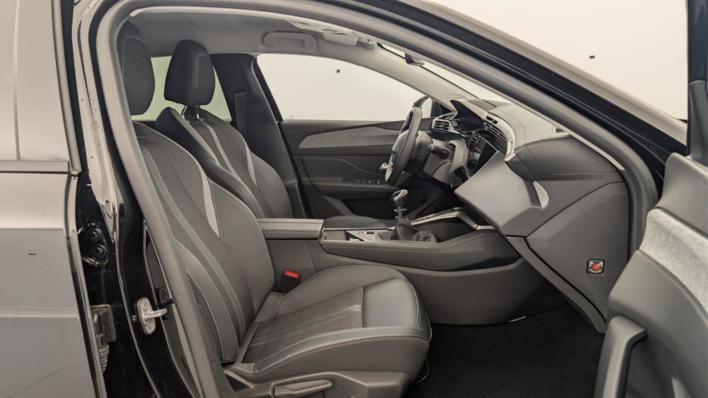 PEUGEOT 308 PureTech 130ch S S BVM6 Allure - ref: 1-369764 - Photo 9