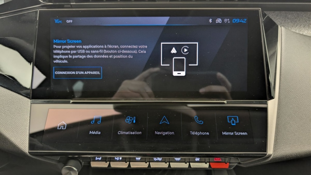 PEUGEOT 408 Hybrid 145 e-DCS6 Allure - ref: 1-369905 - Photo 19