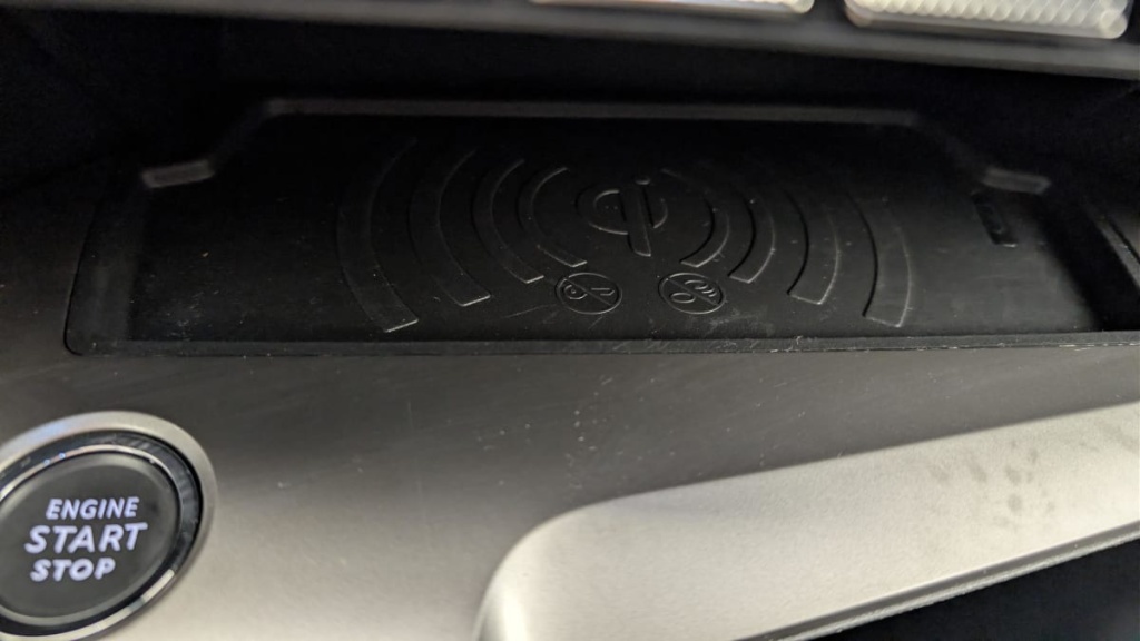 PEUGEOT 408 Hybrid 145 e-DCS6 Allure - ref: 1-369907 - Photo 20