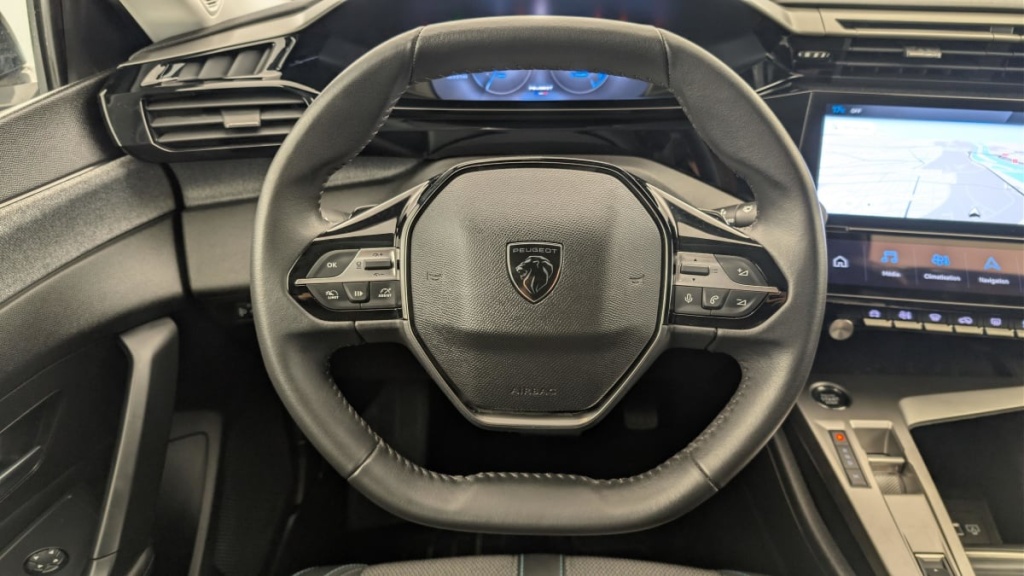 PEUGEOT 408 Hybrid 145 e-DCS6 Allure - ref: 1-369909 - Photo 14