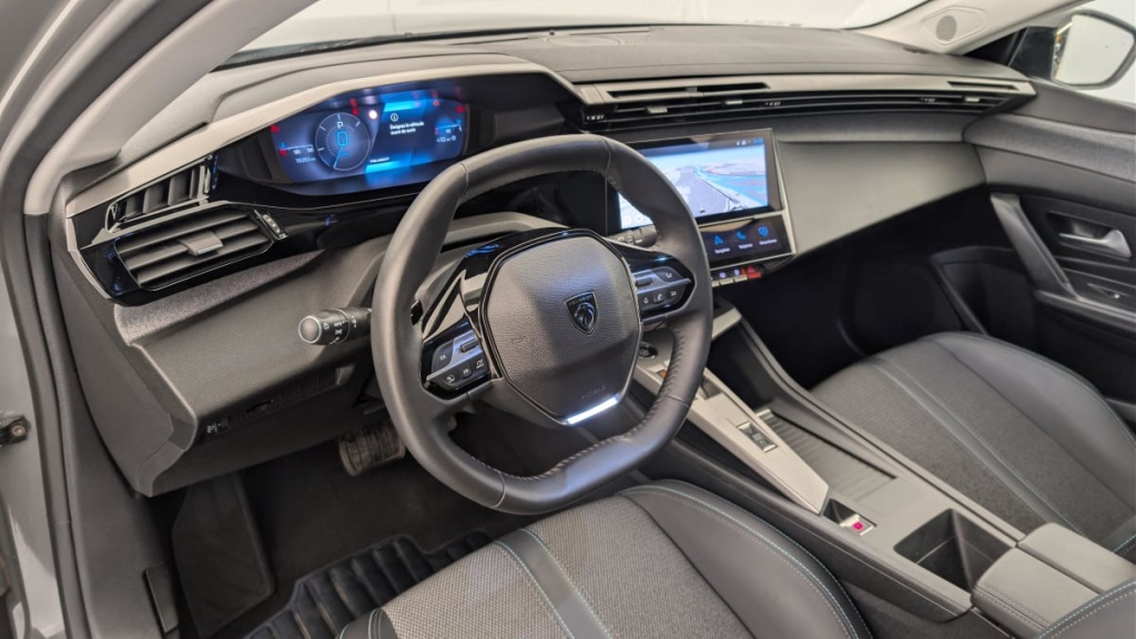 PEUGEOT 408 Hybrid 145 e-DCS6 Allure - ref: 1-369909 - Photo 15