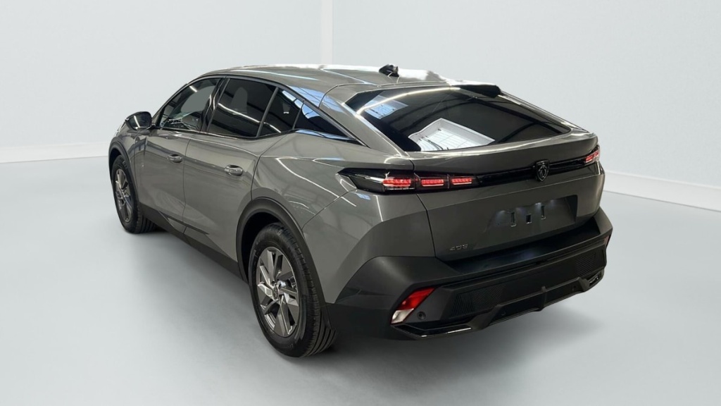 PEUGEOT 408 Hybrid 145 e-DCS6 Allure - ref: 1-369910 - Photo 4