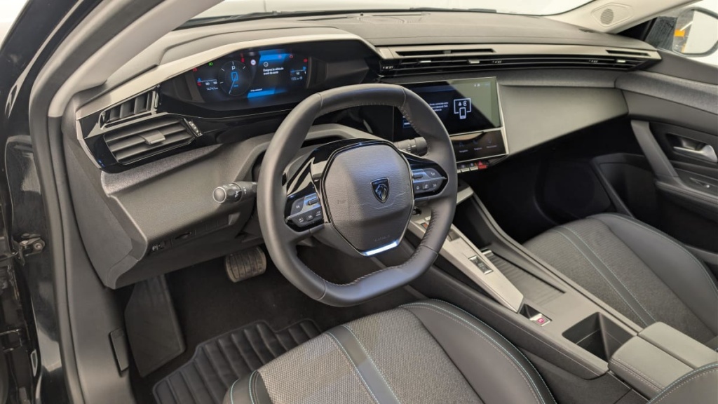 PEUGEOT 408 Hybrid 145 e-DCS6 Allure - ref: 1-369914 - Photo 15