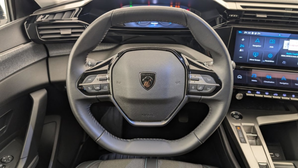 PEUGEOT 408 Hybrid 145 e-DCS6 Allure - ref: 1-369917 - Photo 14