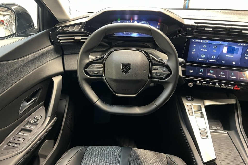 PEUGEOT 408 Hybrid 136 e-DCS6 Allure - ref: 1-369969 - Photo 13