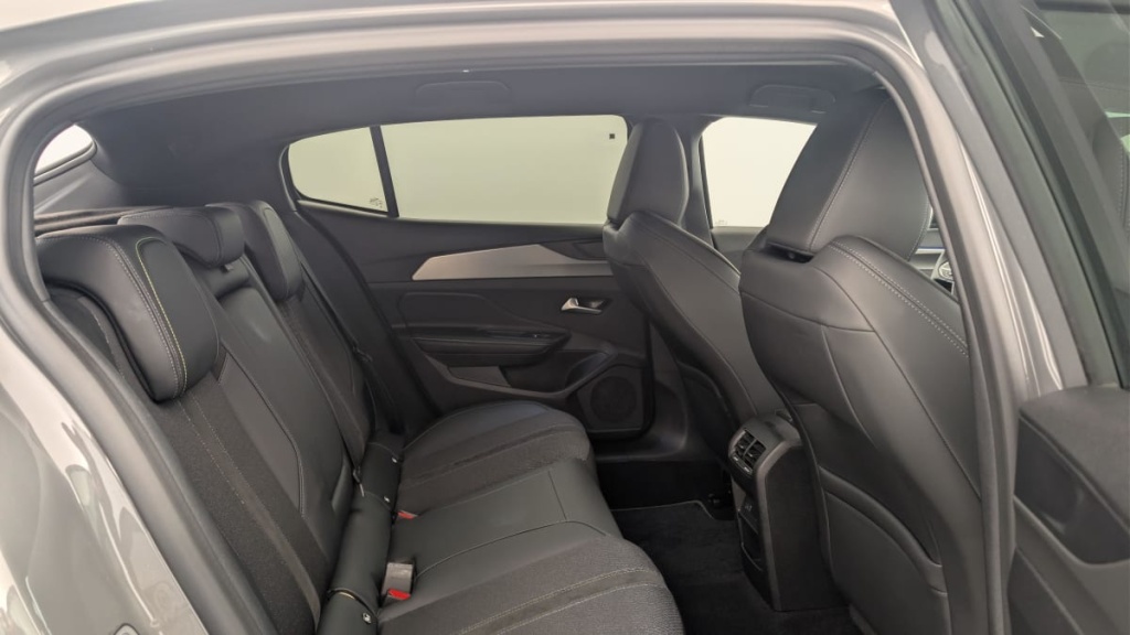 PEUGEOT 408 PHEV 225 e-EAT8 GT - ref: 1-369977 - Photo 10