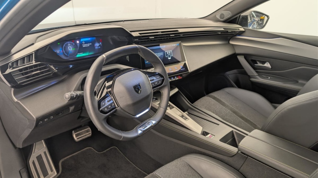 PEUGEOT 408 PHEV 225 e-EAT8 GT - ref: 1-369982 - Photo 15