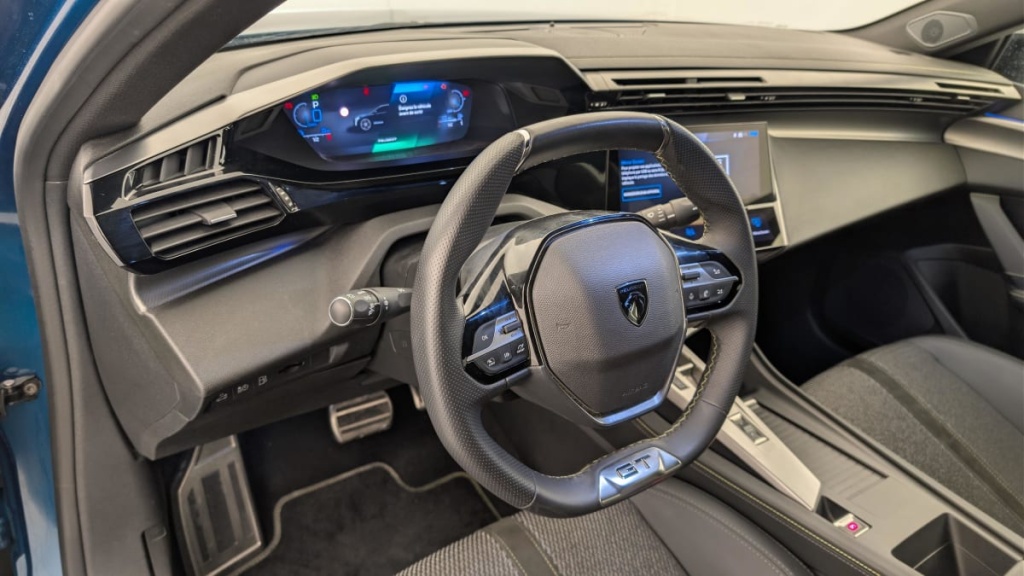 PEUGEOT 408 PHEV 225 e-EAT8 GT - ref: 1-369983 - Photo 15