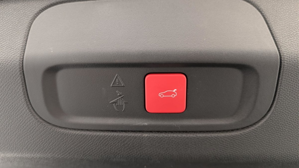 PEUGEOT 408 Hybrid 145 e-DCS6 GT - ref: 1-370028 - Photo 20