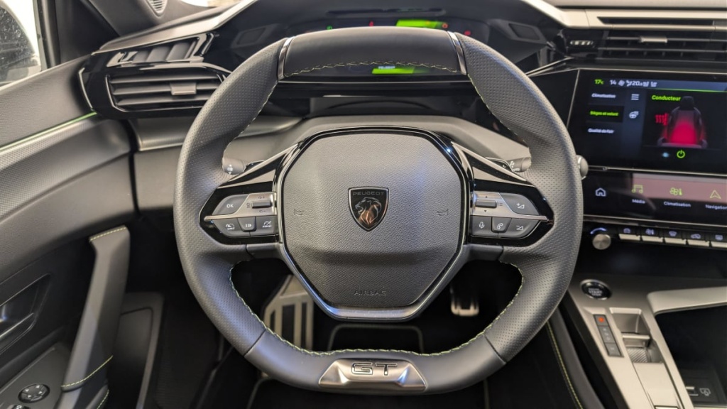 PEUGEOT 408 Hybrid 145 e-DCS6 GT - ref: 1-370037 - Photo 14