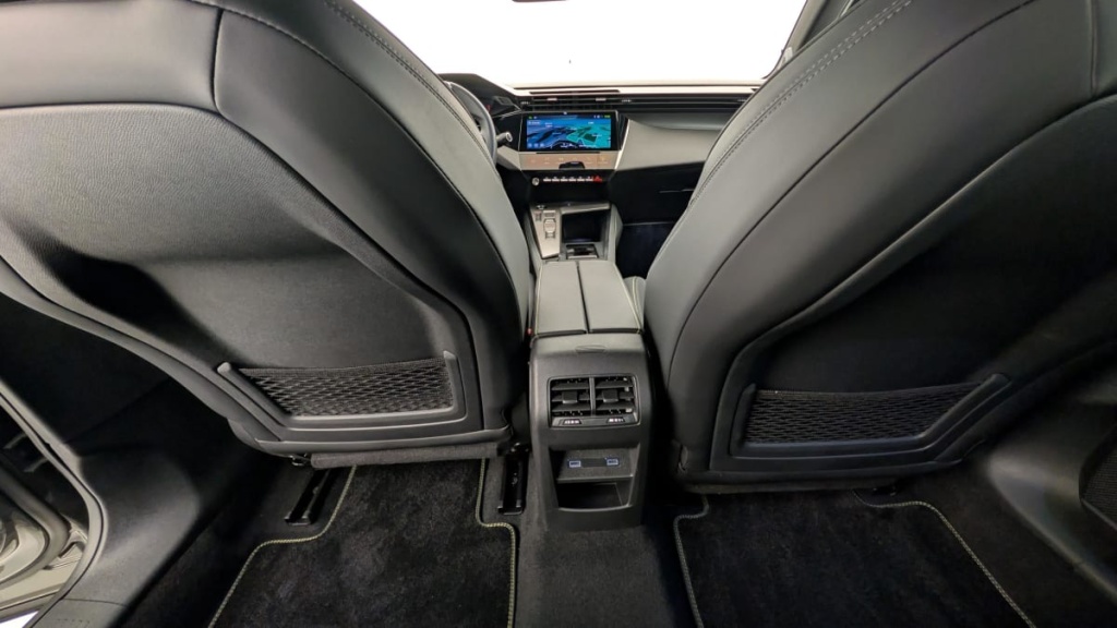 PEUGEOT 408 Hybrid 145 e-DCS6 GT - ref: 1-370039 - Photo 15