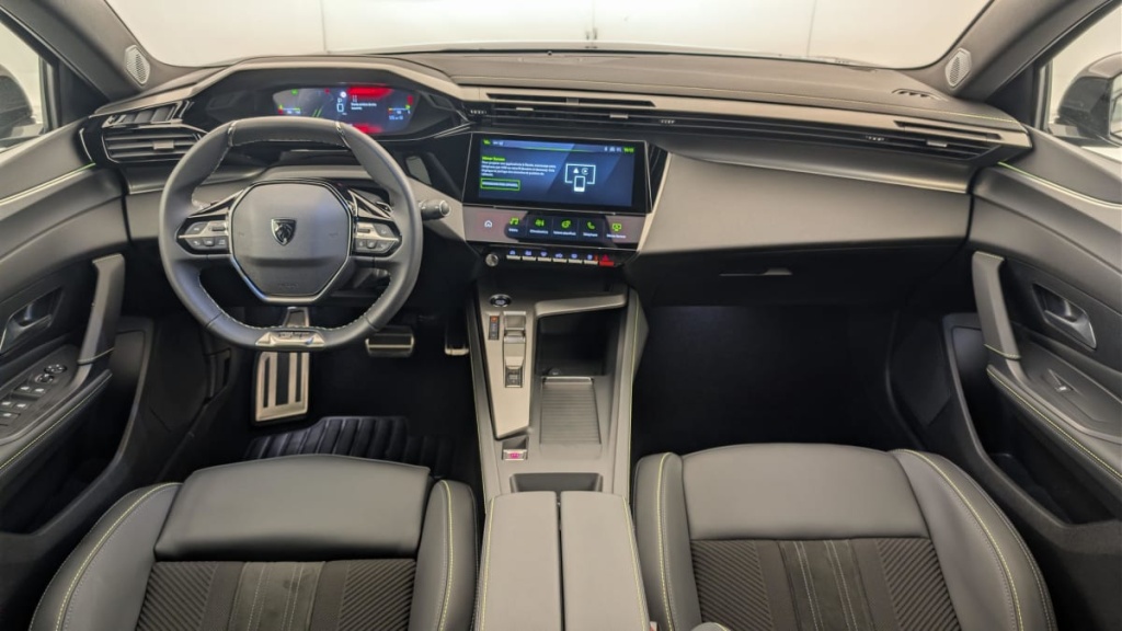 PEUGEOT 408 Hybrid 145 e-DCS6 GT - ref: 1-370040 - Photo 13