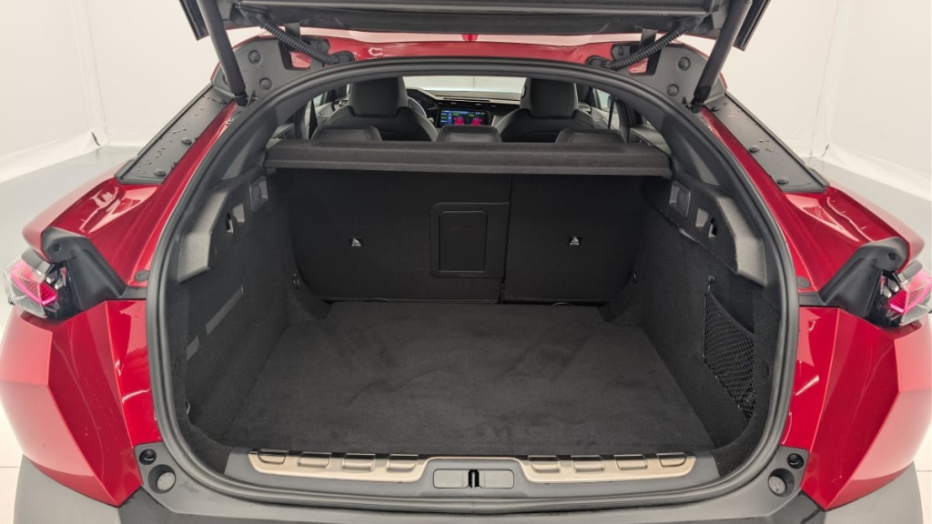 PEUGEOT 408 Hybrid 145 e-DCS6 GT - ref: 1-370057 - Photo 11