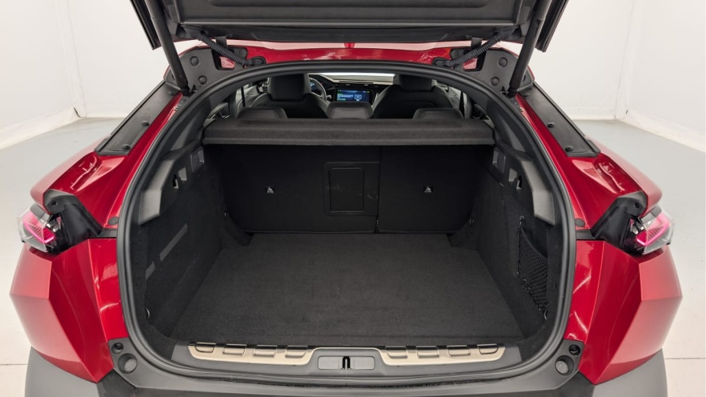 PEUGEOT 408 Hybrid 145 e-DCS6 GT - ref: 1-370058 - Photo 11