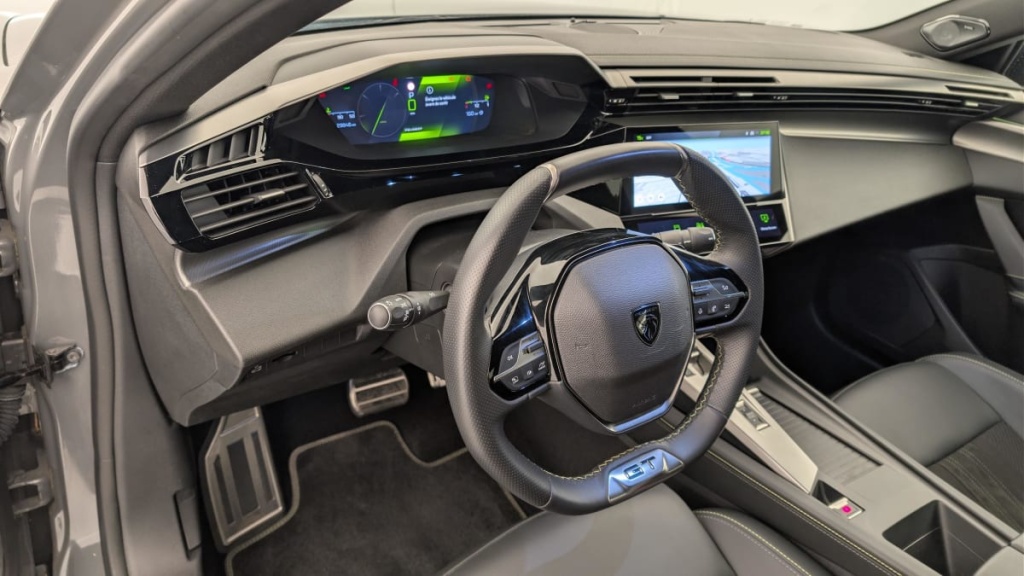 PEUGEOT 408 Hybrid 145 e-DCS6 GT - ref: 1-370062 - Photo 15