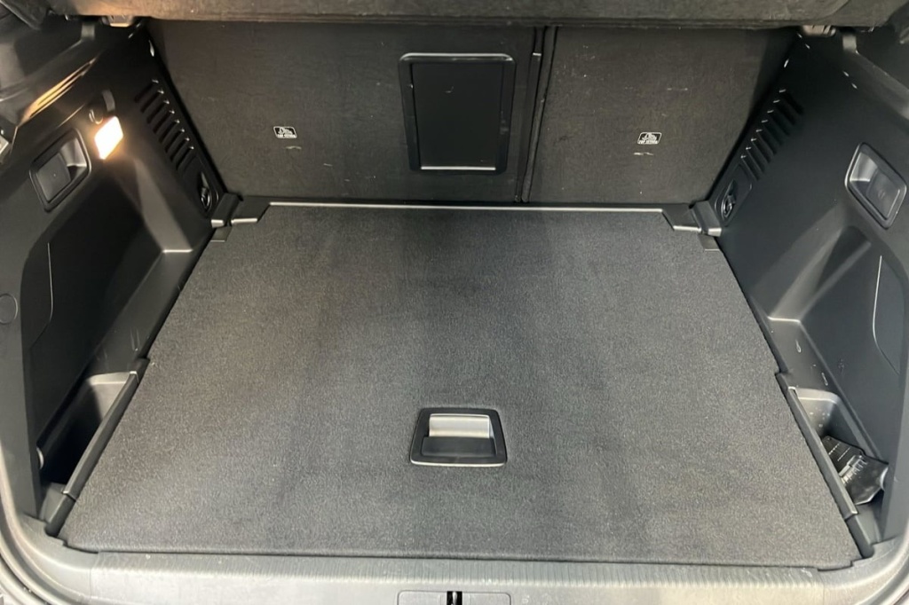 PEUGEOT 3008 Hybrid 136 e-DCS6 GT - ref: 1-370121 - Photo 11