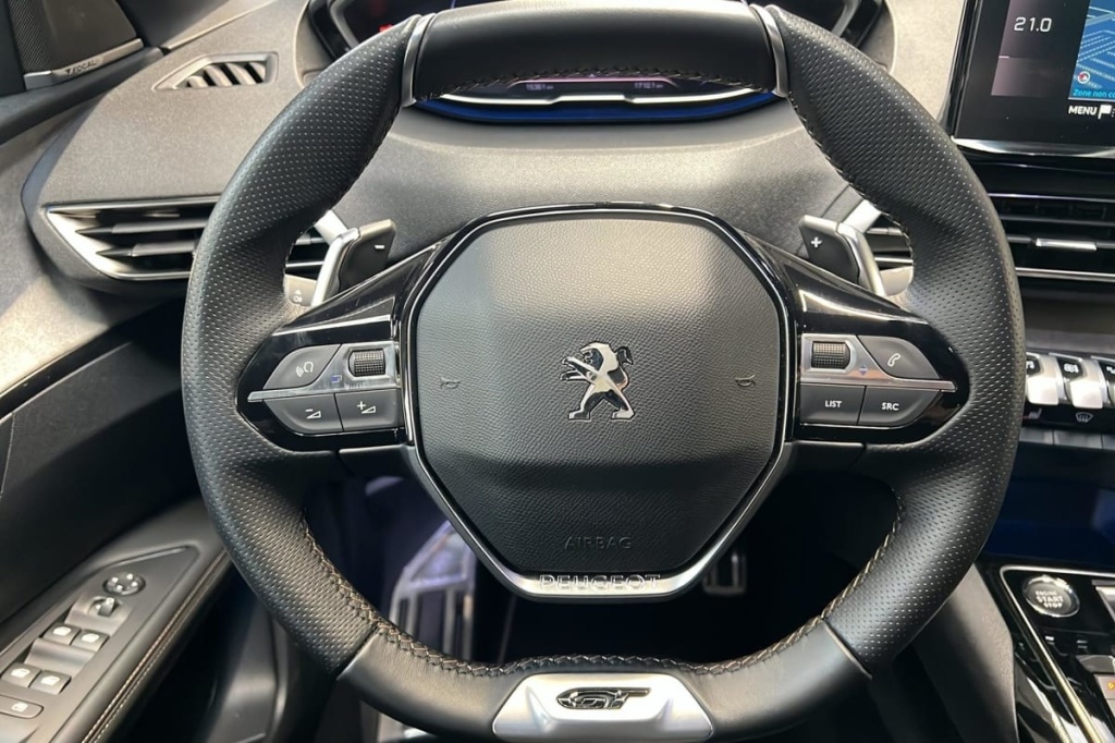 PEUGEOT 3008 Hybrid 136 e-DCS6 GT - ref: 1-370121 - Photo 14