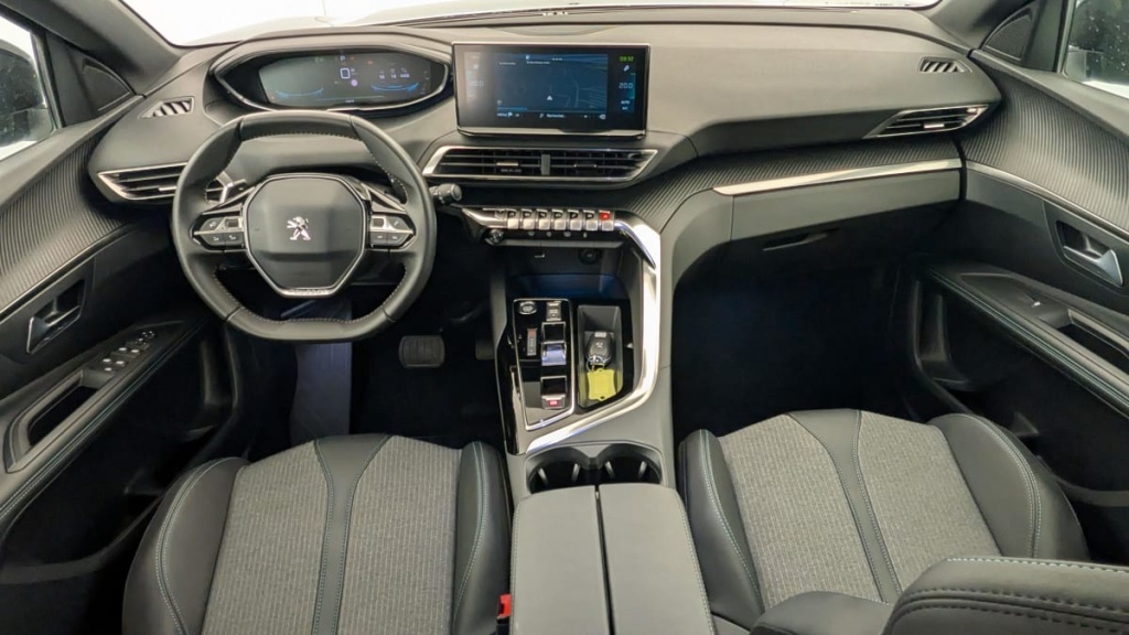 PEUGEOT 3008 Hybrid 180 e-EAT8 Allure Pack - ref: 1-370202 - Photo 12